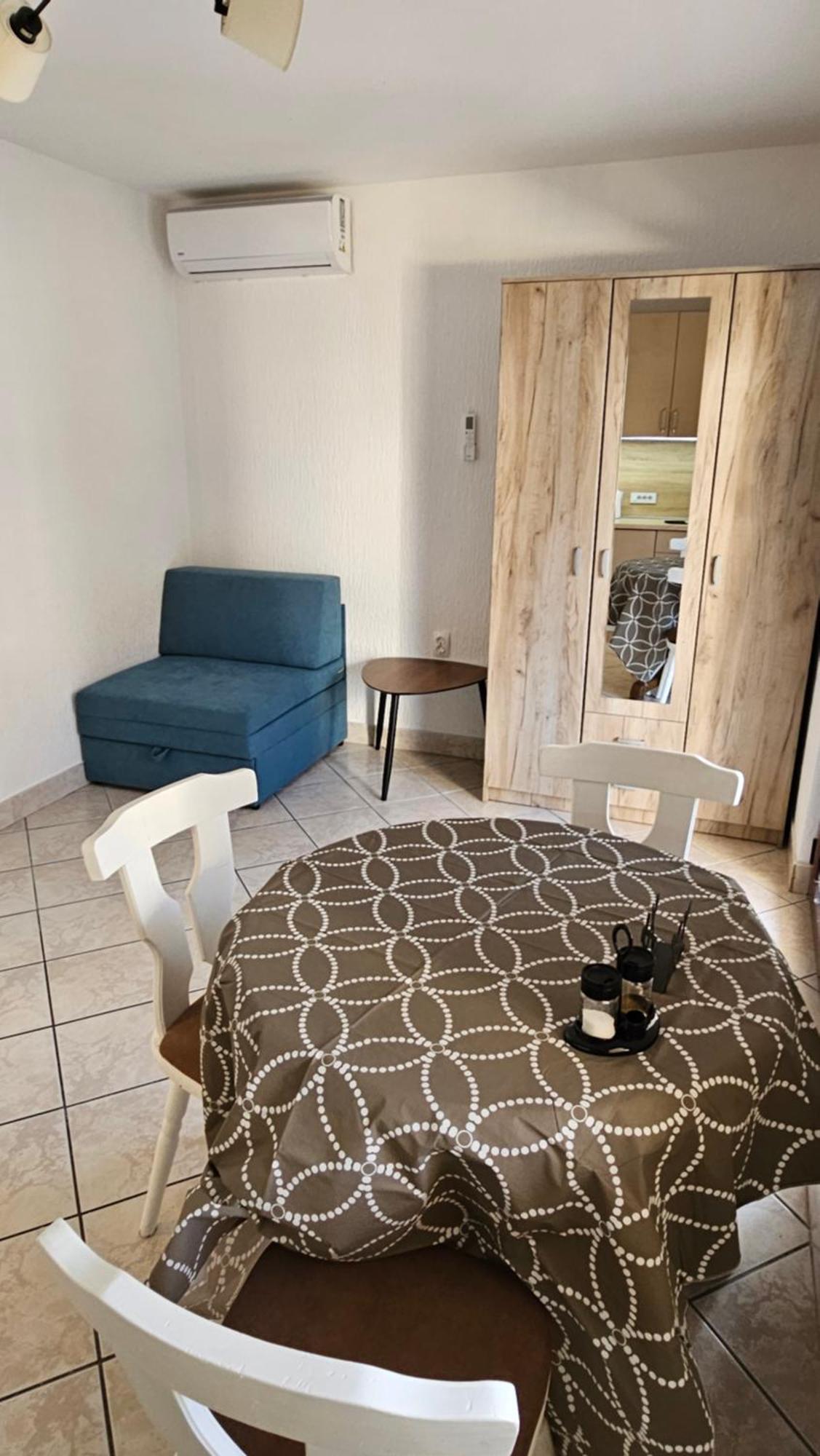 Apartmani Lime Petrovac Exteriör bild